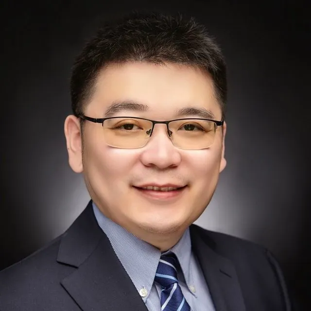 Photo of Charles Cao